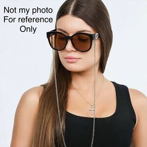GUCCI ROUND CAT EYE SUNGLASSES with removable Chain